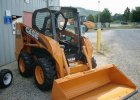 Мини-погрузчик с бортовым поворотом SR175
